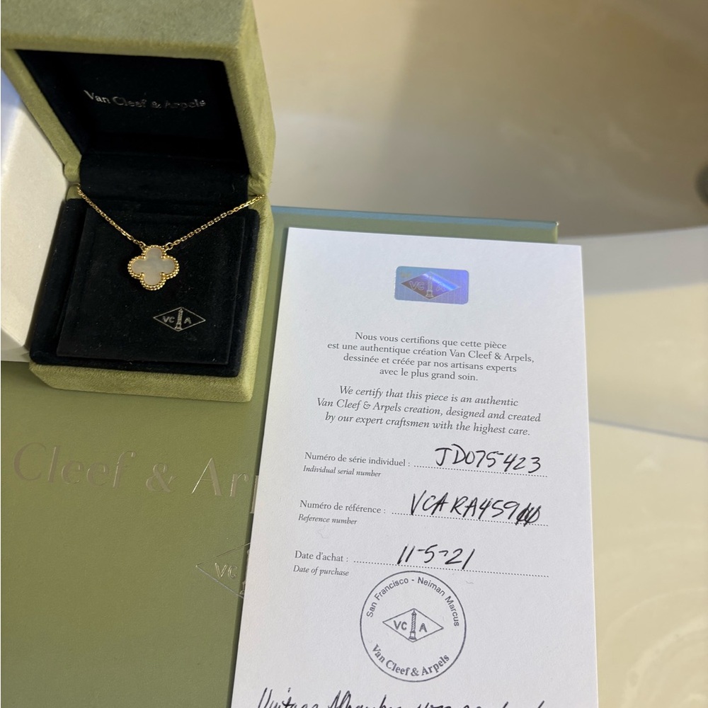 Van Cleef & Arpels Alhambra Necklace - Picture 7 of 8
